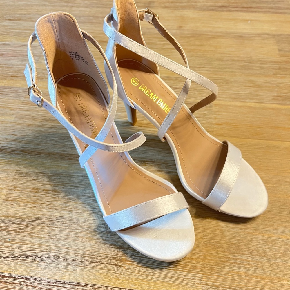 Dream Pairs Women's Elegant Beige Heels